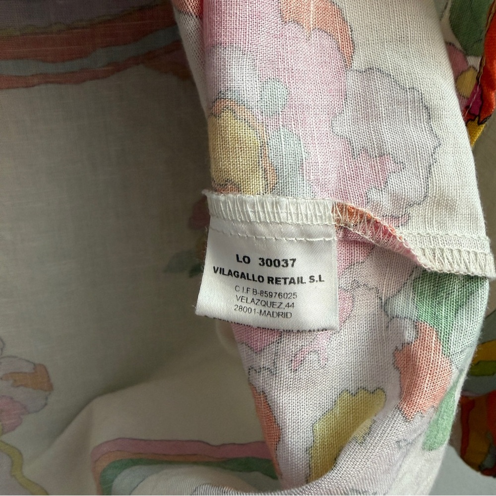 Vilagallo Linen/Cotton Blend Blouse, Size 40/Medium - Picture 6 of 7